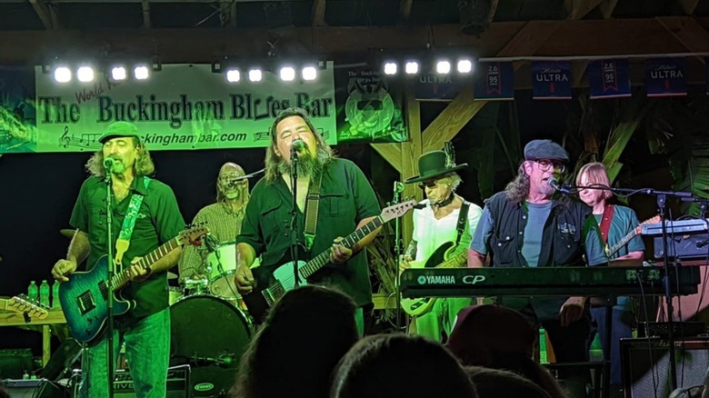 Band playing at the Buckingham Blues Bar