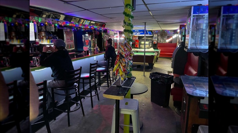 The bar at Hole In the Wall, Tampa