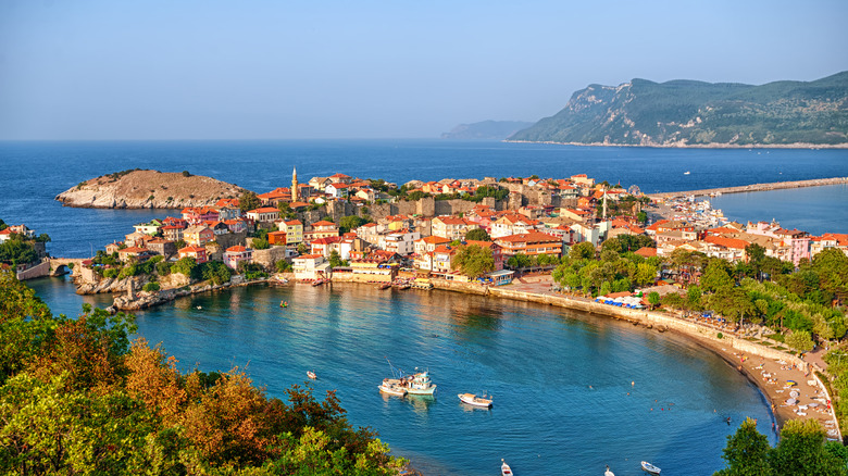 Resort town on Türkiye's Black Sea coast
