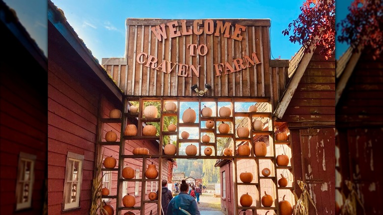 Entrance to Craven Farm in Washington