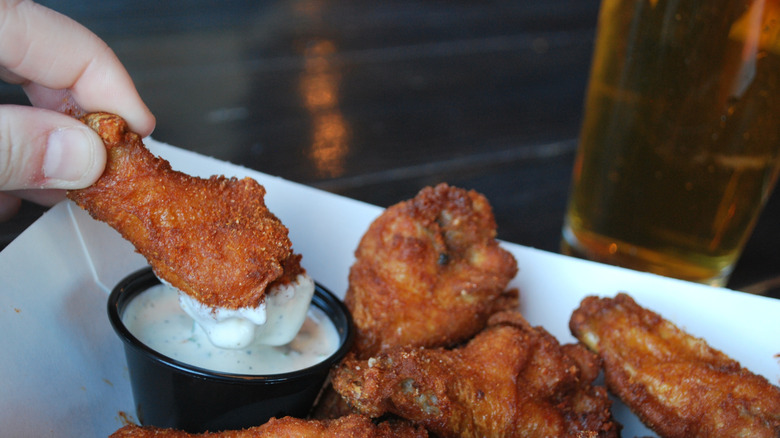Ranch dressing with chicken wings