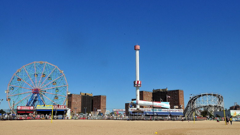 View of the Astro Tower, Wonder Wheel, and Astroland Park rocket at Coney Island, Brooklyn on Astroland's closing day in 2008
