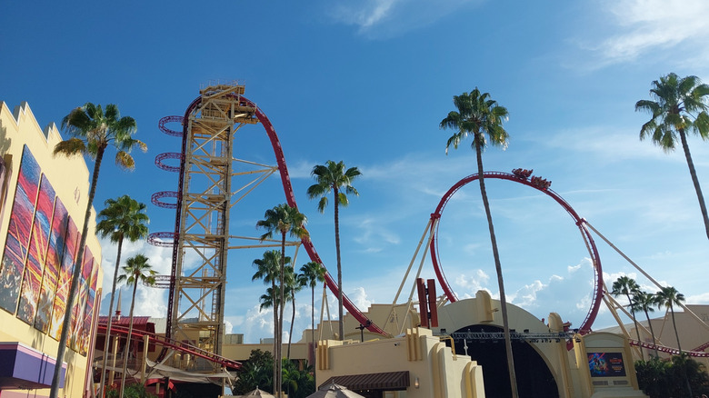 The track of Hollywood Rip Ride Rockit a clear blue Orlando sky