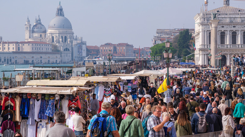 A crowded scene near the Doge's Palace.