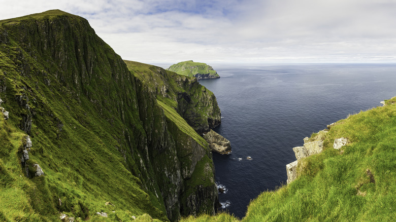cliffs on st kilda scotland