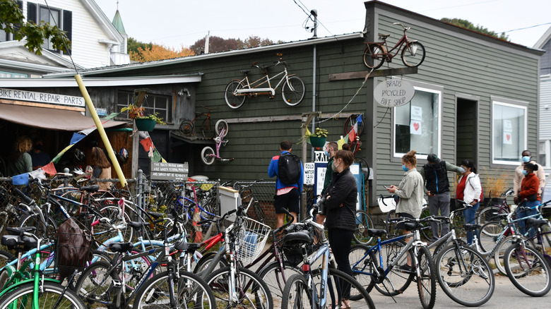 Bikes around Peaks Island