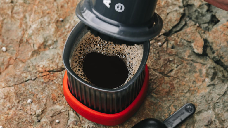 Brewing coffee with the AeroPress Go