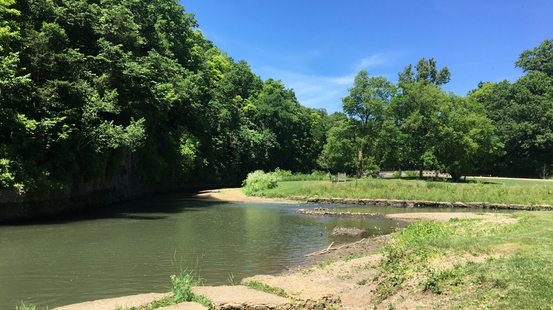 Bluffs along the Apple River in Apple River Canyon State Park, Illinois