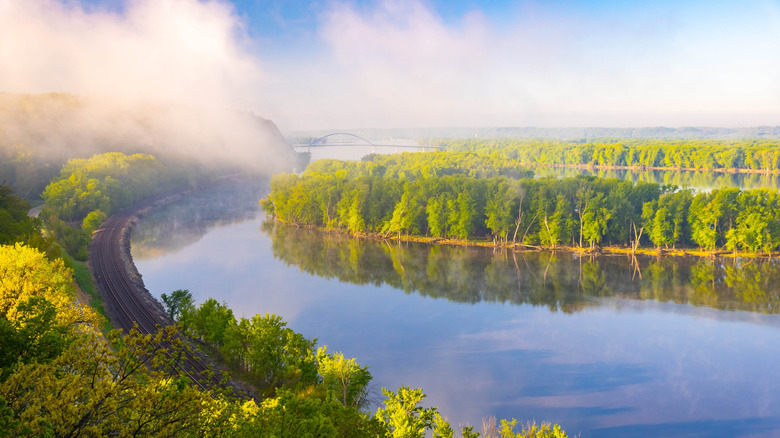 Panoramic view of the Mississippi River at sunrise from Eagles Point Scenic View in Mississippi Palisades State Park, Illinois