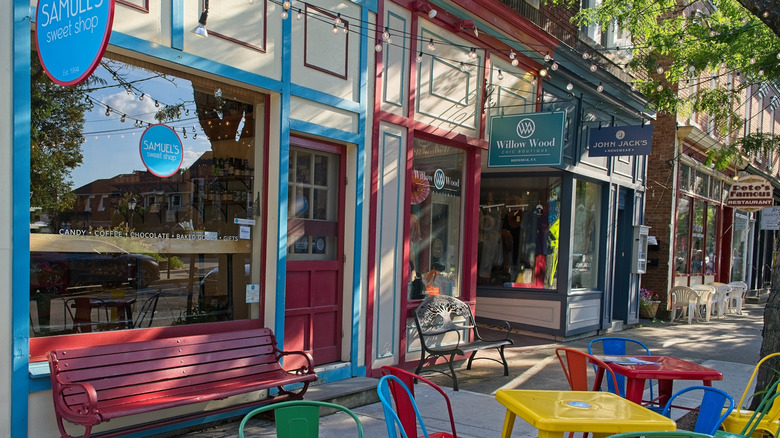 Storefronts and businesses of historic Rhinebeck, New York