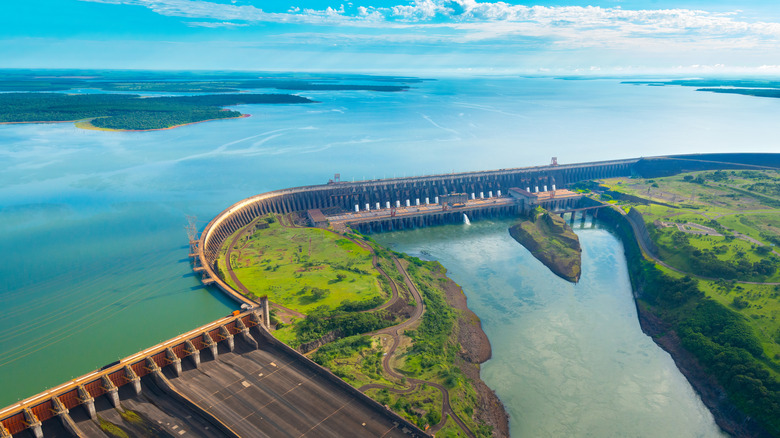 The Itaipu Hydroelectric Dam on the Paraná River sits were the Guairá Falls once did.