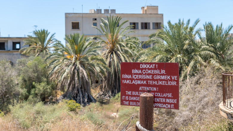 A sign warning about the dangers of Varosha.