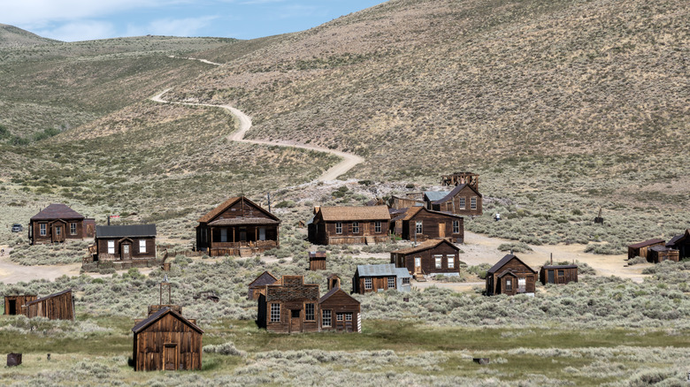 A ghost town in a bowl of mountains in California