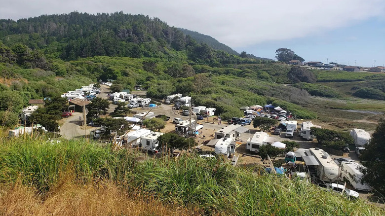 An elevated view over RVs parked at Westport Beach RV Park in Westport, California