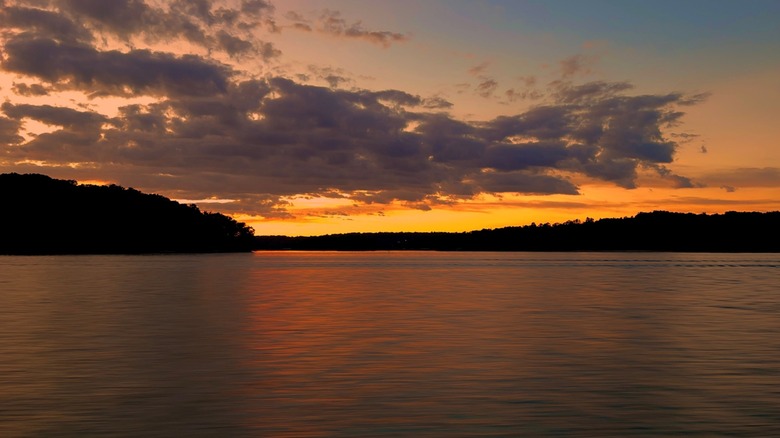 Sunset on Lake Hartwell in Georgia