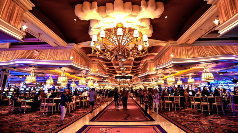 Wide angle lense view of the casino floor of Wynn Las Vegas
