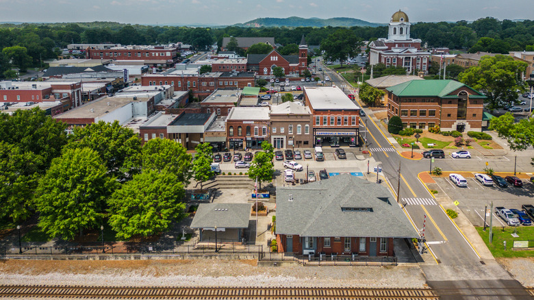 An aerial view of Cartersville, Georgia, on a sunny day