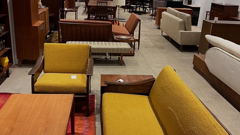Midcentury furnishings inside Velvet Goldmine in Chicago