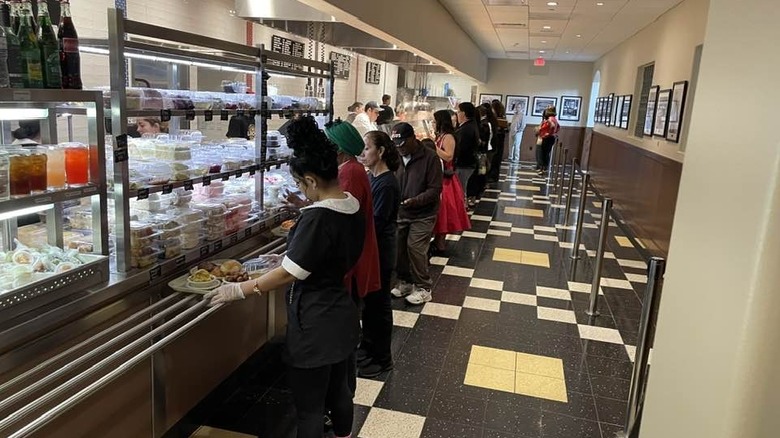People lining up to eat at Cleburne Cafeteria