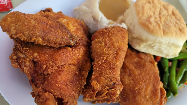 Fried chicken platter with mashed potatoes, green beans, and biscuit at Disneyland's Plaza Inn