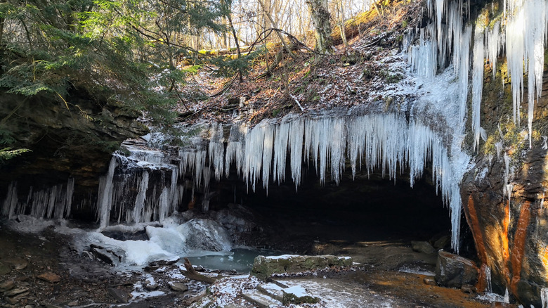 Frankfort Mineral Springs Falls in Raccoon Creek State Park during winter