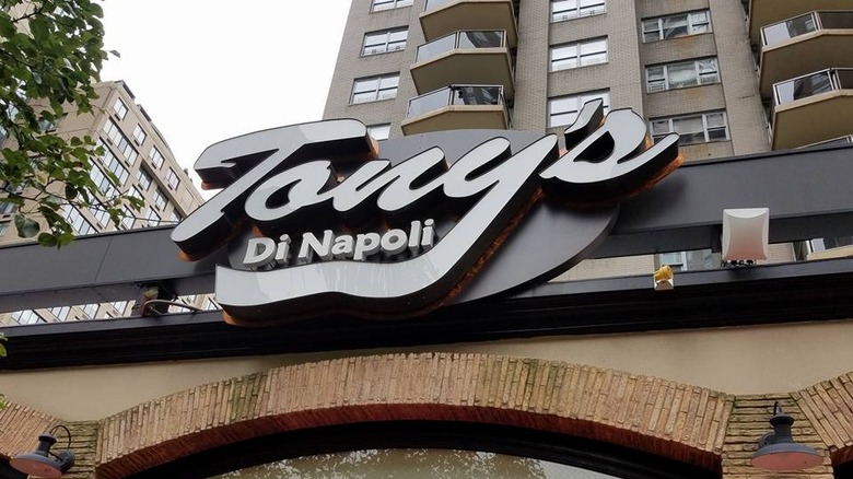 Outdoor facade of Tony's Di Napoli