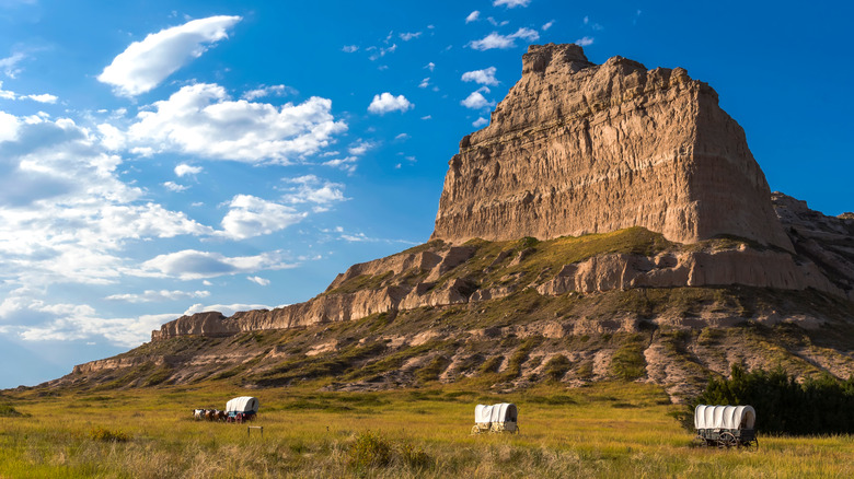 Covered wagons along the historic Oregon Trail route at Scotts Bluff National Monument, Nebraska
