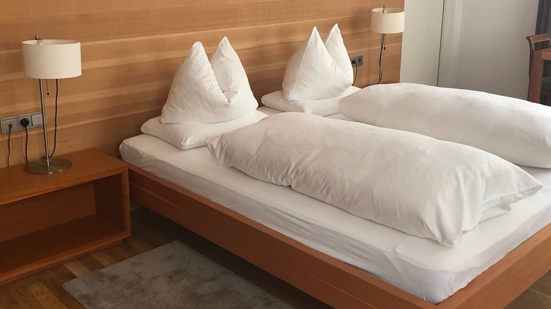 Guestroom inside Hotel Orso Grigio