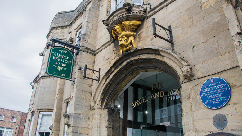 Entrance of Angel and Royal Hotel