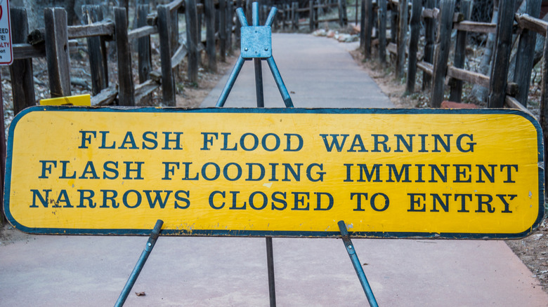 A sign denoting flash flooding in the Narrows of Zion National Park