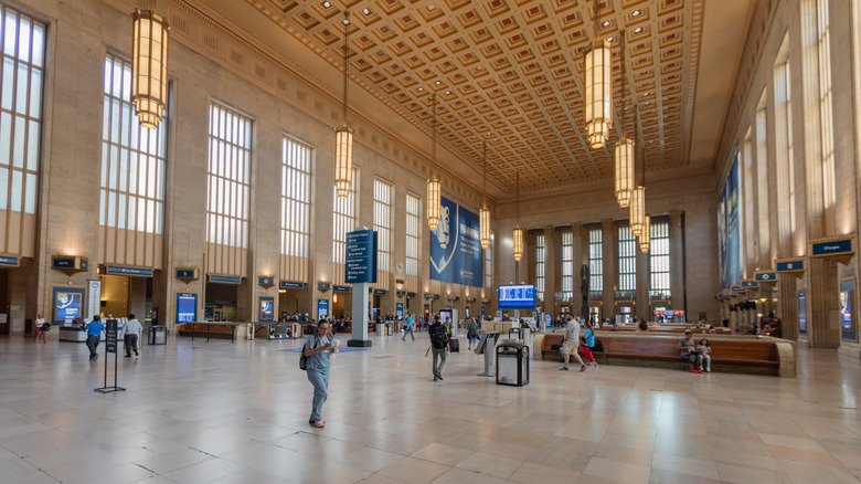Departure hall inside 30th Street Station
