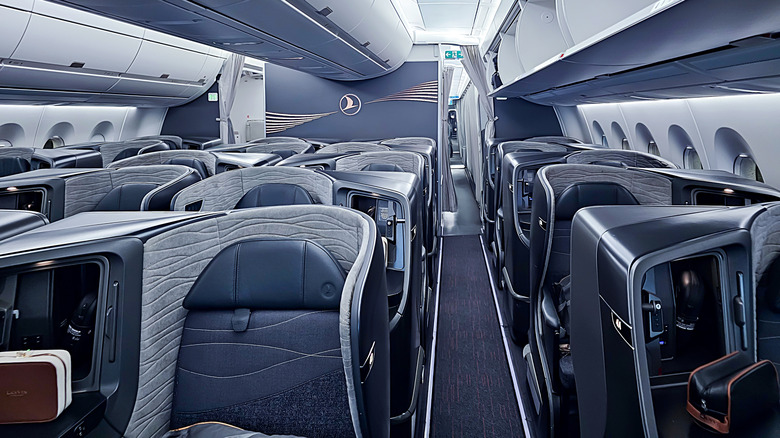 View of business class cabin on Turkish Airlines plane