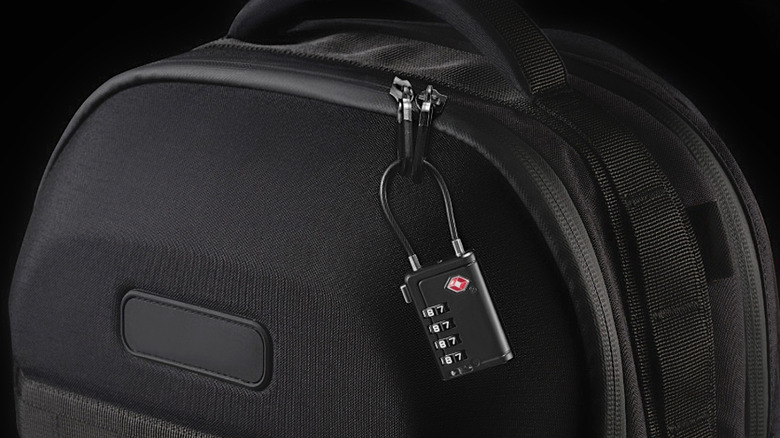 A Puroma securing luggage.