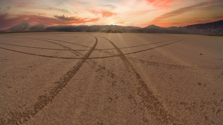 Tire tracks in a flat area of Death Valley National Park