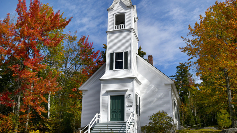 Historic church in Jefferson in fall
