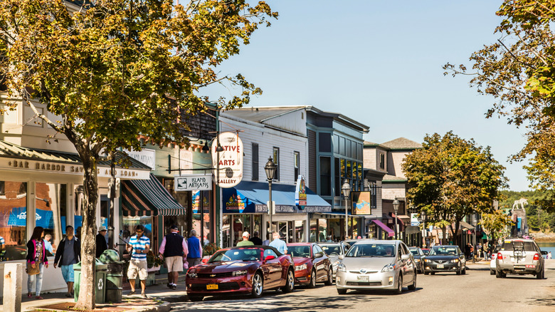 Crowded street in Bar Harbor, Maine