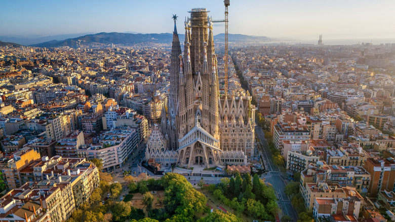 Panoramic view of the Sagrada Familia and surrounding buildings in Barcelona