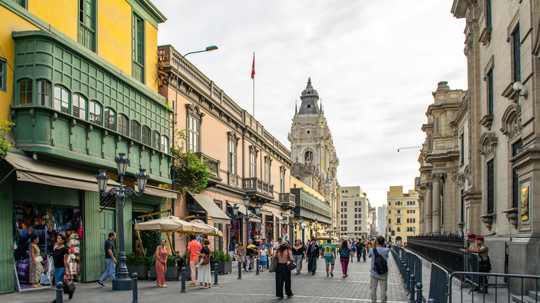 Colonial architecture in Lima