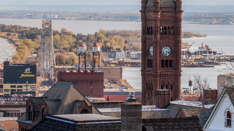 Clock tower in Duluth, Minnesota overlooking the lake and autumnal landscape