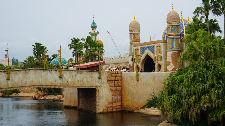 Entrance to the Arabian Coast at Tokyo DisneySea