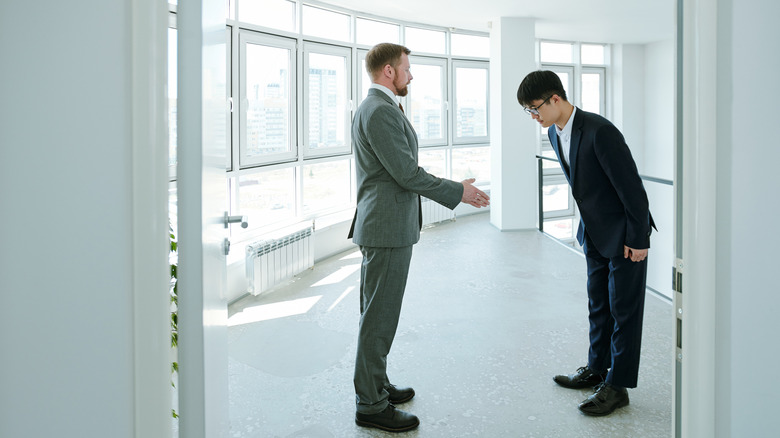 handshake versus bow