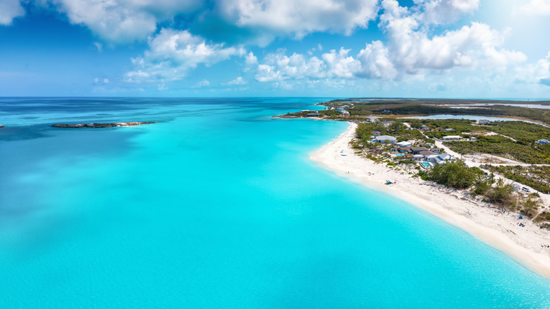 Bahamas' Tropic of Cancer Beach