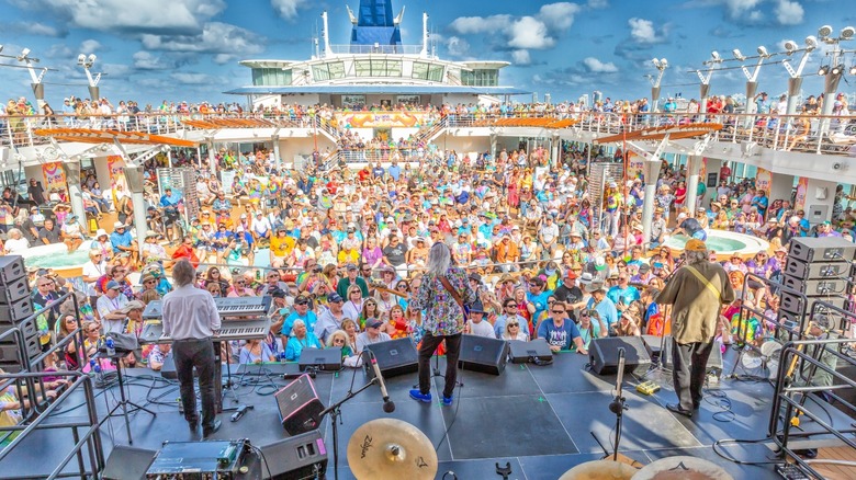 A Flower Power Cruise concert