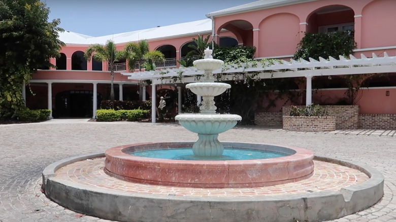 Fountain at The Buccaneer hotel