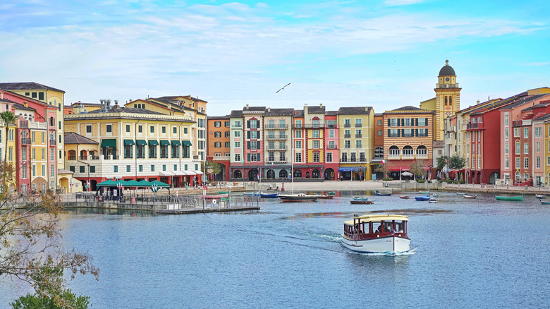 Universal Orlando on-site resort hotel