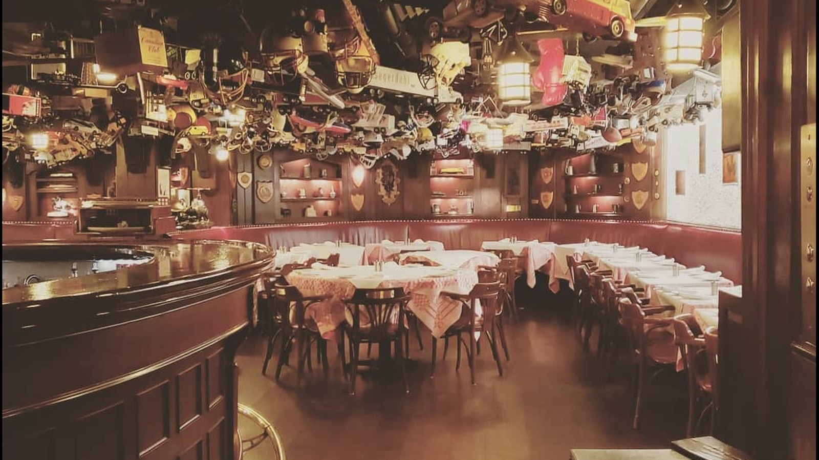 The Once-Thriving, Famed Restaurant Humphrey Bogart And Other Stars Loved That You Can't Visit Anymore - Islands