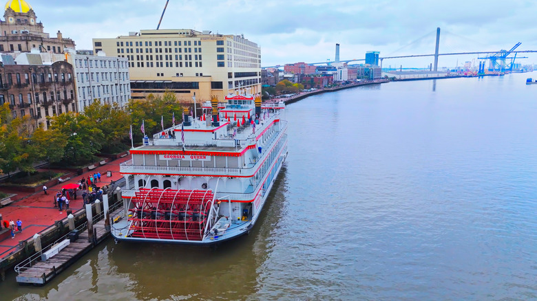 Georgia Queen sightseeing boat on the riverfront by downtown Savannah, Georgia