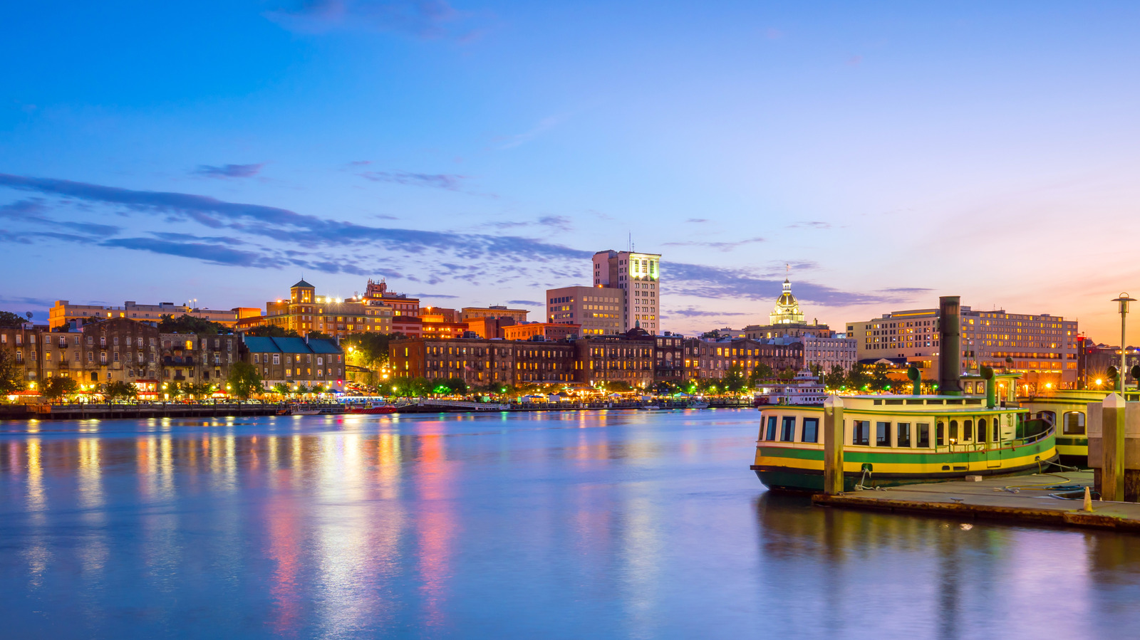 3 Beautiful Bodies Of Water Near Savannah, Georgia For Serene Swims, Fishing, Or Boating