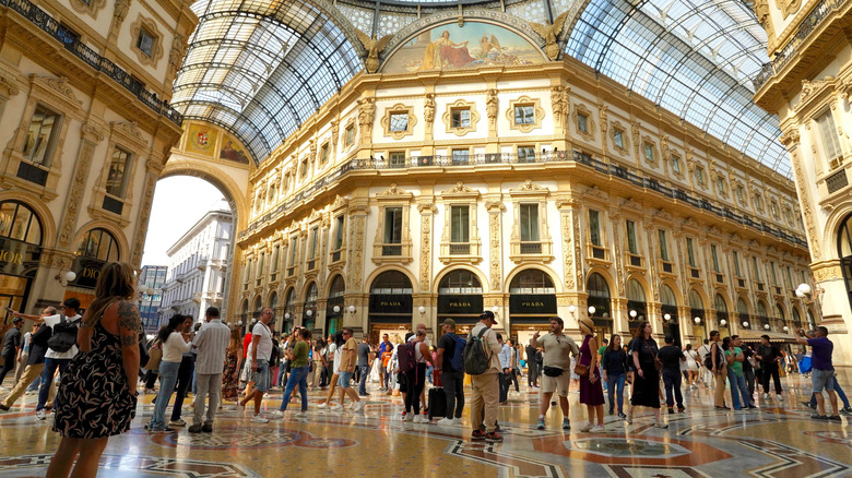 Galleria Vittorio Emmanuele II shopping mall, Milan, Italy