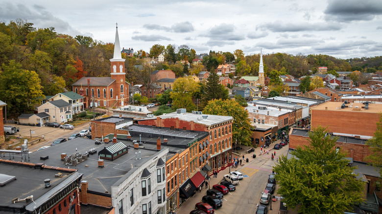 view of the town of Galena, Illinois on a cloudy day